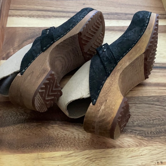 Sanita 9/EU39 wood clogs made in Portugal - Picture 7 of 10